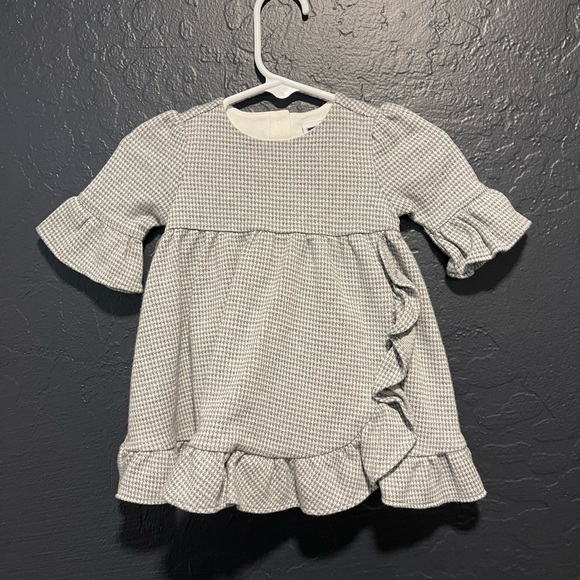 0-3-6 Months Girls Bundle - 7 Pieces - Picture 2 of 12